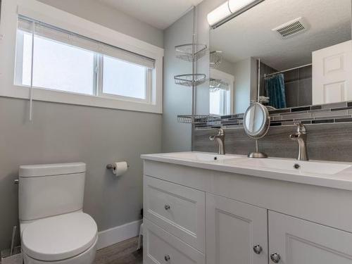 138 Marcel Street, Kamloops, BC - Indoor Photo Showing Bathroom