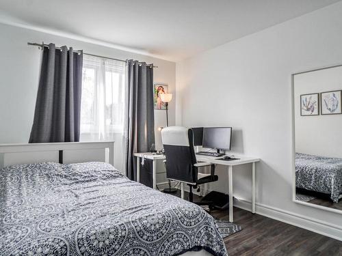 Chambre Ã Â coucher - 1010 Rue De Bourgchemin, Terrebonne (Terrebonne), QC - Indoor Photo Showing Bedroom