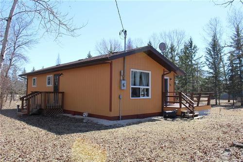 30 Lake Forest Drive, Gimli Rm, MB - Outdoor With Exterior