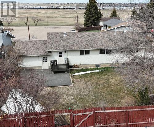 32 West Place, Swift Current, SK - Outdoor