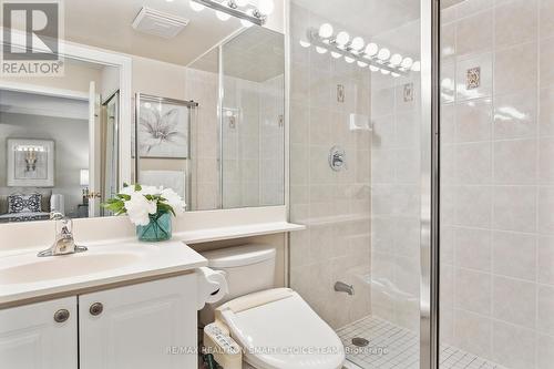 #302 -18 Sommerset Way, Toronto, ON - Indoor Photo Showing Bathroom