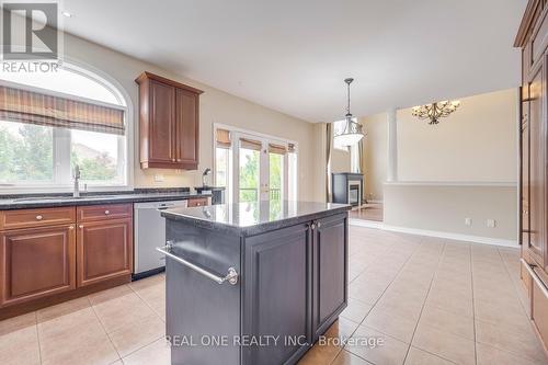 2345 Bluestream Drive, Oakville, ON - Indoor Photo Showing Kitchen With Double Sink