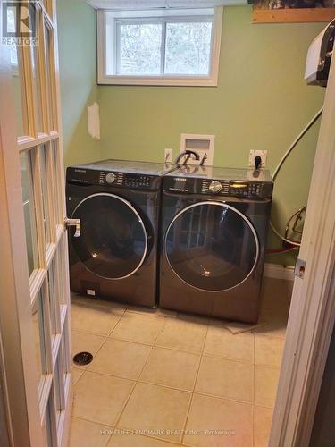 ##Lower -3360 Hannibal Rd, Burlington, ON - Indoor Photo Showing Laundry Room