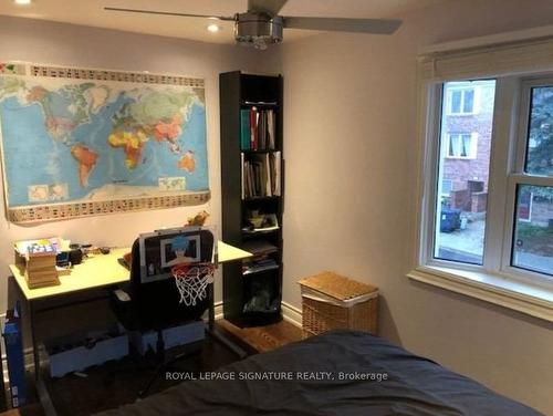 24 Valifor Pl, Toronto, ON - Indoor Photo Showing Bedroom