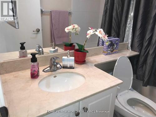 2109 - 210 Victoria Street, Toronto, ON - Indoor Photo Showing Bathroom