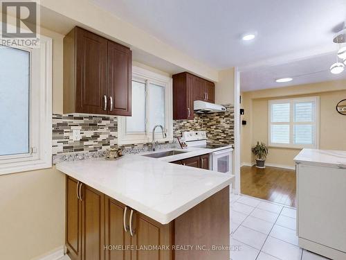 4 Flatwoods Dr, Toronto, ON - Indoor Photo Showing Kitchen