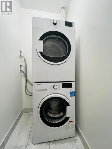 #510W -268 Buchanan Dr, Markham, ON - Indoor Photo Showing Laundry Room