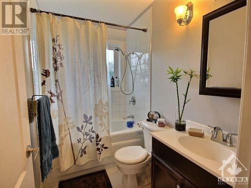 1800 Landry Street, Clarence Creek, ON - Indoor Photo Showing Bathroom
