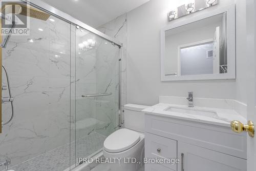 30 Mount Ranier Crescent, Brampton, ON - Indoor Photo Showing Bathroom