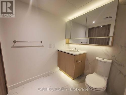 #1510 -38 Widmer St, Toronto, ON - Indoor Photo Showing Bathroom