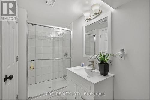 #58 -925 Bayly St, Pickering, ON - Indoor Photo Showing Bathroom