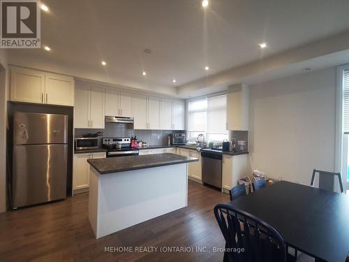 150 Moneypenny Place, Vaughan, ON - Indoor Photo Showing Kitchen