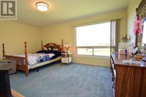 1640 County Road 21, Cavan Monaghan, ON - Indoor Photo Showing Bedroom
