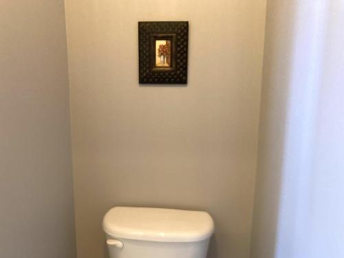 Powder room - 1 Crois. Du Vallon, Terrebonne (Lachenaie), QC - Indoor Photo Showing Bathroom