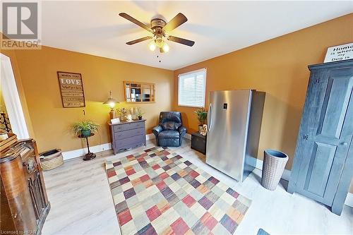 98 Elgin Avenue W, Goderich, ON - Indoor Photo Showing Other Room