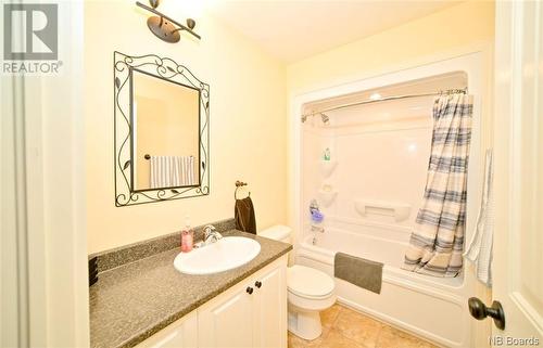 10 Emma Court, Fredericton, NB - Indoor Photo Showing Bathroom