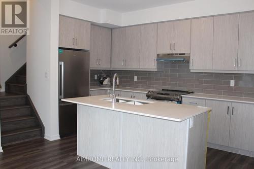 #Th375 -80 Honeycrisp Cres, Vaughan, ON - Indoor Photo Showing Kitchen With Double Sink With Upgraded Kitchen