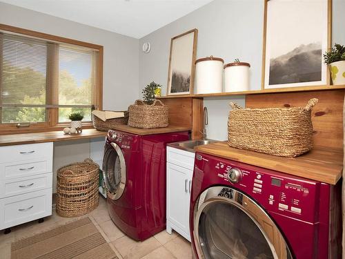 220 Belview Road, Thunder Bay, ON - Indoor Photo Showing Laundry Room