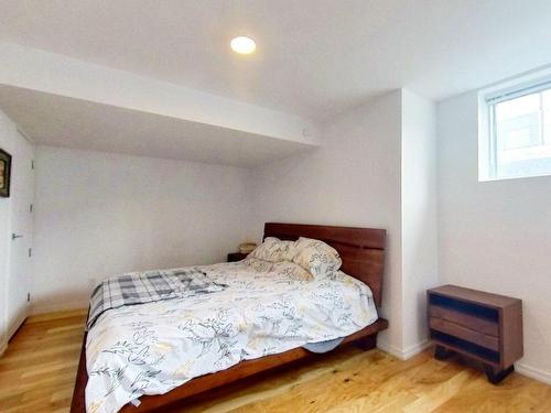 Master bedroom - 101-4400 Rue D'Iberville, Montréal (Le Plateau-Mont-Royal), QC - Indoor Photo Showing Bedroom