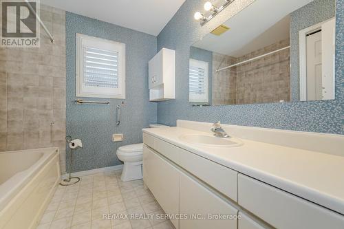 #17 -5 Riverview Rd, New Tecumseth, ON - Indoor Photo Showing Bathroom