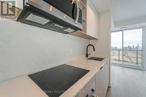 #2606 -36 Zorra St, Toronto, ON - Indoor Photo Showing Kitchen With Upgraded Kitchen