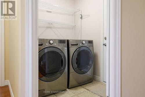 956 Guildwood Blvd Blvd E, London, ON - Indoor Photo Showing Laundry Room