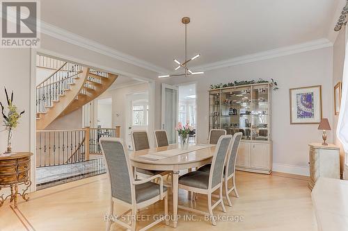 25 Bowan Court, Toronto, ON - Indoor Photo Showing Dining Room