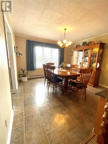 55 Pickett Avenue, Centreville, NL - Indoor Photo Showing Dining Room