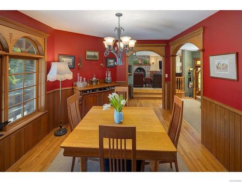 3240 Kilipi Rd, Mill Bay, BC - Indoor Photo Showing Dining Room