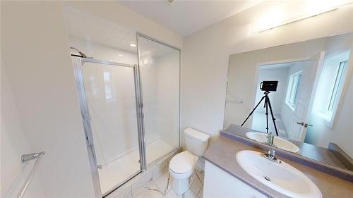 26 Lemon Avenue, Thorold, ON - Indoor Photo Showing Bathroom