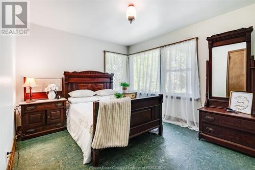 361 Hillside Avenue, Wheatley, ON - Indoor Photo Showing Bedroom