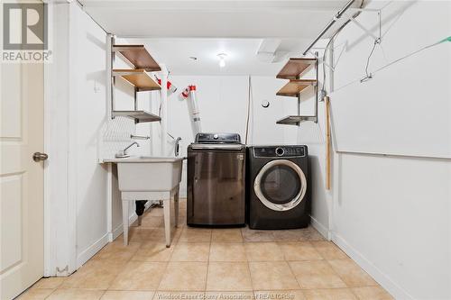 1715 Ypres, Windsor, ON - Indoor Photo Showing Laundry Room