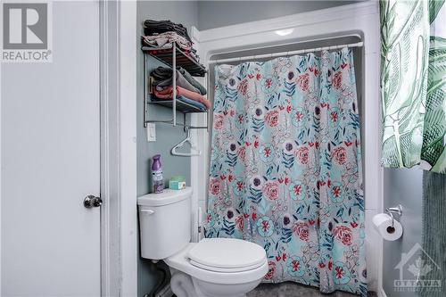 Main Floor 680 Dollard - 1 bedroom - 678-680 Dollard Street, Casselman, ON - Indoor Photo Showing Bathroom