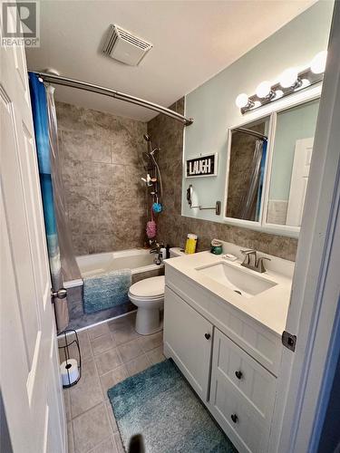 32 Lindbergh Crescent, Mount Pearl, NL - Indoor Photo Showing Bathroom