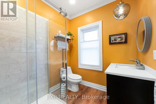 71 King St, Prince Edward County, ON - Indoor Photo Showing Bathroom