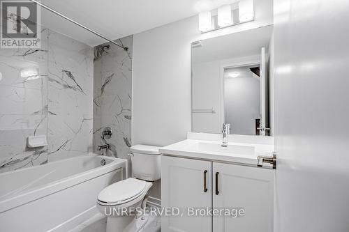 #136 -40 William Jackson Way, Toronto, ON - Indoor Photo Showing Bathroom