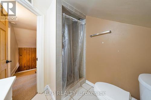 785 George St N, Peterborough, ON - Indoor Photo Showing Bathroom