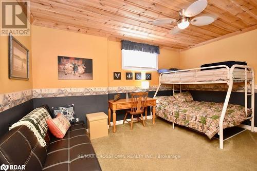 3 Vernon View, Huntsville, ON - Indoor Photo Showing Bedroom