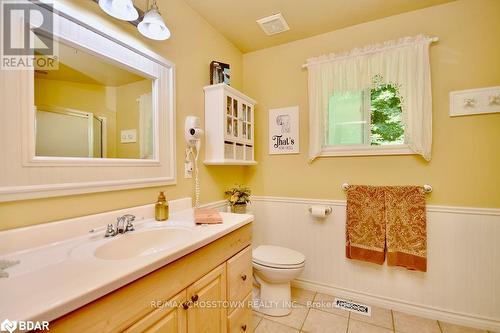 3 Vernon View, Huntsville, ON - Indoor Photo Showing Bathroom
