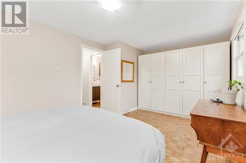 6244 Castille Court, Orleans, ON - Indoor Photo Showing Bedroom