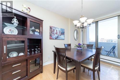 200 Lafontaine Avenue Unit#1705, Ottawa, ON - Indoor Photo Showing Dining Room