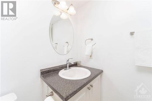 200 Lafontaine Avenue Unit#1705, Ottawa, ON - Indoor Photo Showing Bathroom