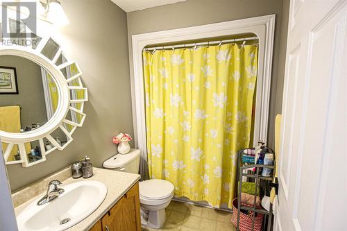 212 Green Acre Drive, St. John'S, NL - Indoor Photo Showing Bathroom