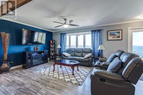 6 Harnums Hill, Whiteway, NL - Indoor Photo Showing Living Room