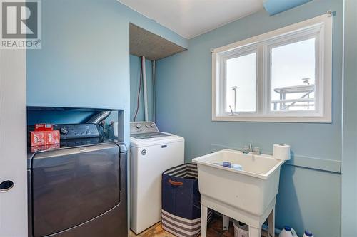 6 Harnums Hill, Whiteway, NL - Indoor Photo Showing Laundry Room