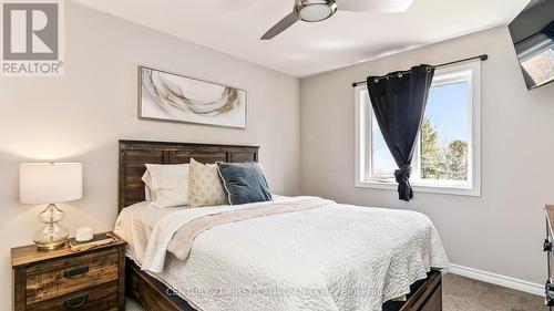 513 Juliana Drive, Strathroy-Caradoc, ON - Indoor Photo Showing Bedroom