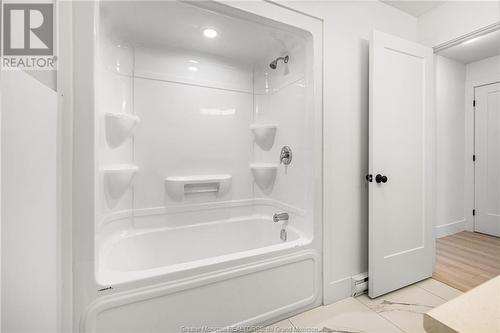 167 Elsliger St, Dieppe, NB - Indoor Photo Showing Bathroom