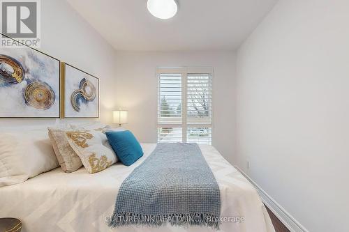 20 Crimson Mill Way, Toronto, ON - Indoor Photo Showing Bedroom