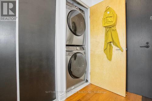 #1023 -1 Shaw St, Toronto, ON - Indoor Photo Showing Laundry Room