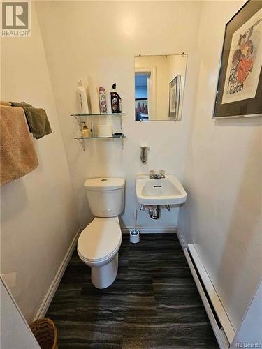 1098 Nicholas Denys, Bathurst, NB - Indoor Photo Showing Bathroom
